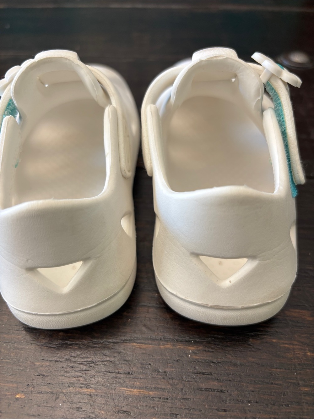 Ten Little Kids' Cream Water-Friendly Sandals - Picture 4 of 11